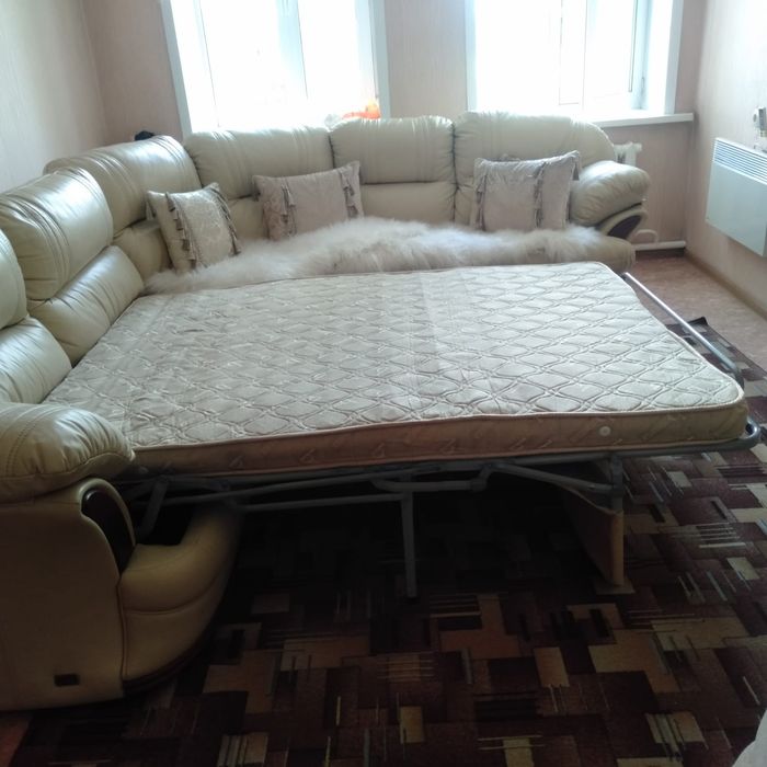 Продам новый диван из натуральной кожи. . ДЁШЕВО!!!