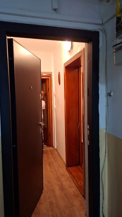 Vând apartament 2 camere în oraș Mărășești