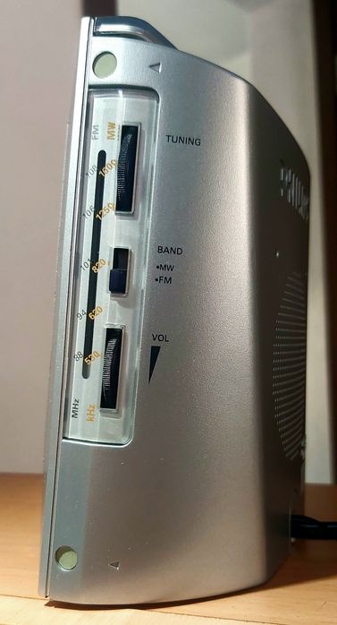 Radio Ceas Philips Mirror – Afișaj Mare, Design Elegant, Dual Alarm