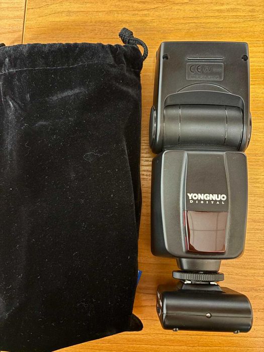 Обектив Nikkor 50 mm 1.8G; увеличителни филтри; светкавици; GoPro Hero 4