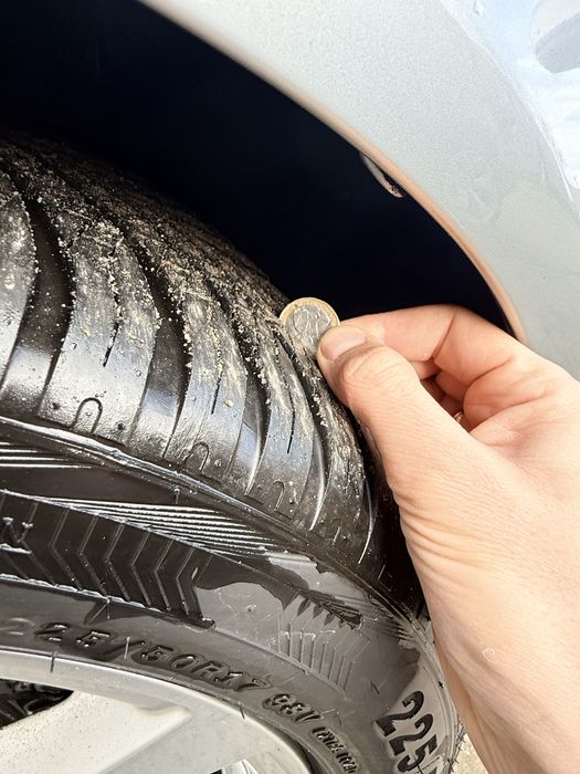 Джанти с гуми 225/50/17”