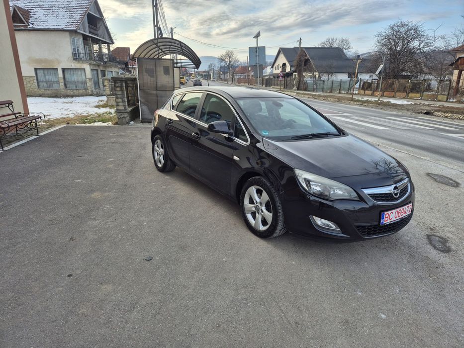 De vânzare Opel Astra J