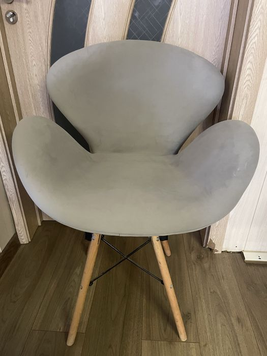 Дизайнерски стол, кресло, седалка, модел swan chair