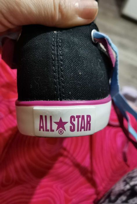 Интересни кецове чисто нови