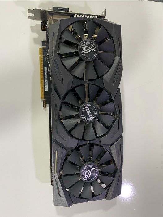 Гейминг видеокарта Asus 1070ti