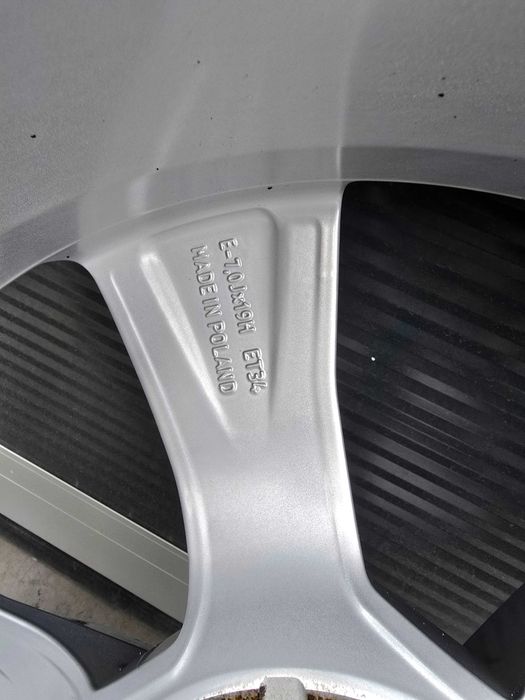 Оригинални Джанти със нови гими AUDI Q5 235/55 19