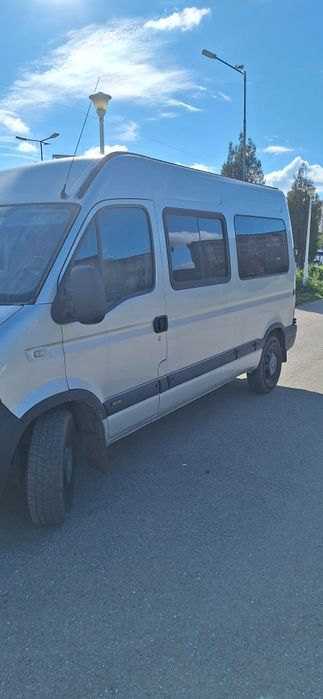 Vând Renault master