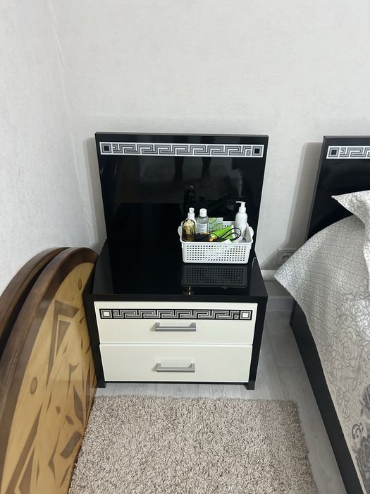 Тахта,шкаф,тумба