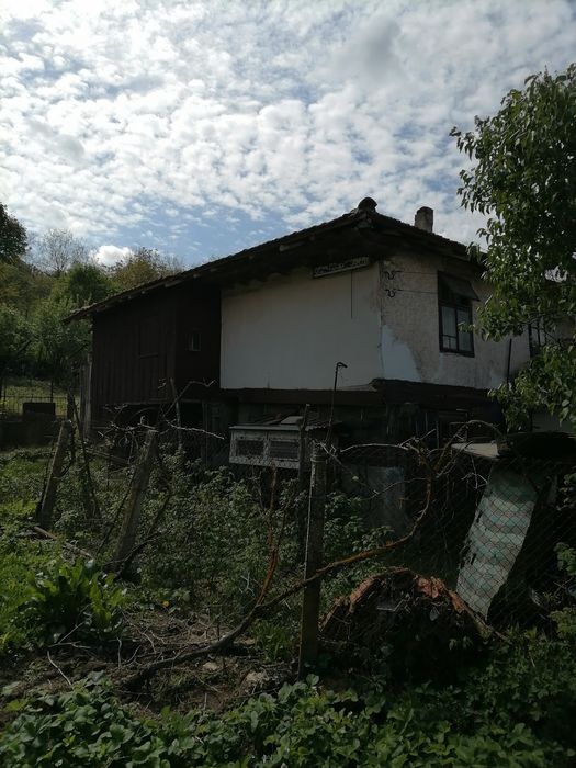 Продава се Къща в с. Градина, Област Разград - 85 кв.м за 150 €/кв.м - Снимка #2