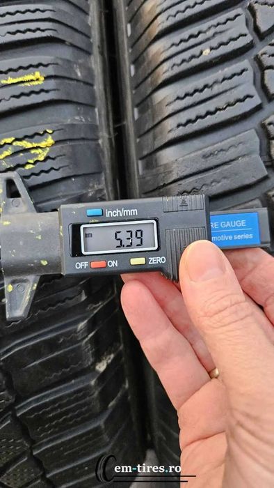 SET 4 Anvelope Iarna 215/65 R16 BRIDGESTONE Blizzak LM005 98H