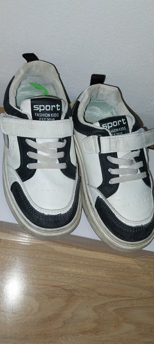 Tenesi sport diferite modele