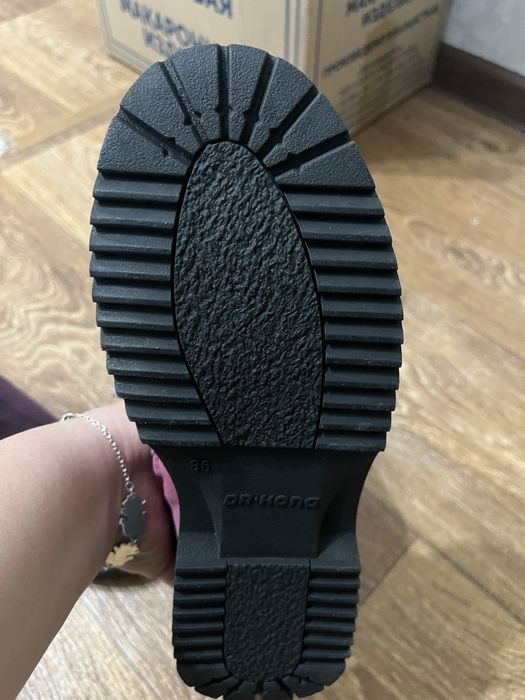 Продам сапоги 36 размер Dr’Kong