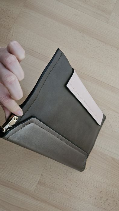 Нов клъч кафяво с розово