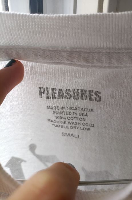 Pleasures T-shirt
