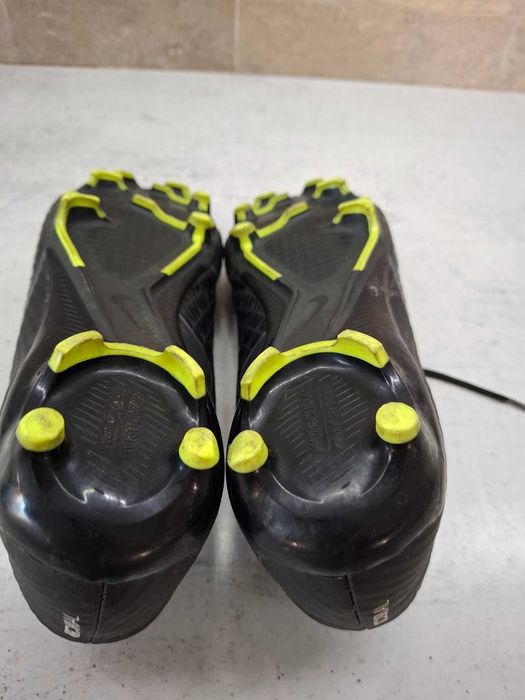 Оригинални футболни обувки Nike Air Zoom Mercurial Vapor 15 AG - Размер 40.5