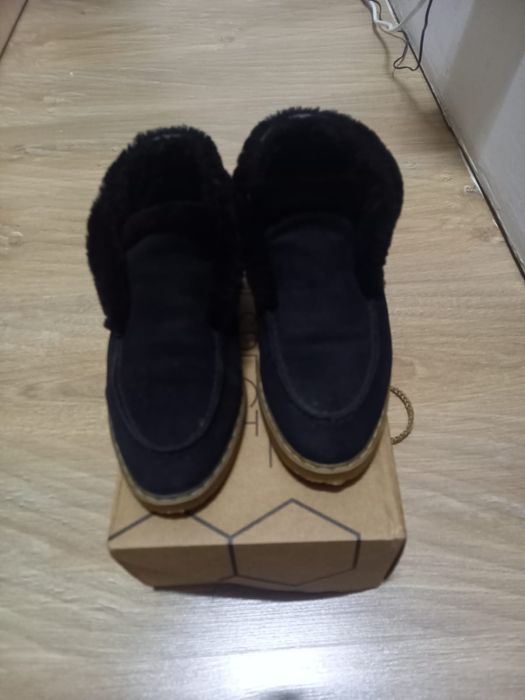 Продам угги и обувь