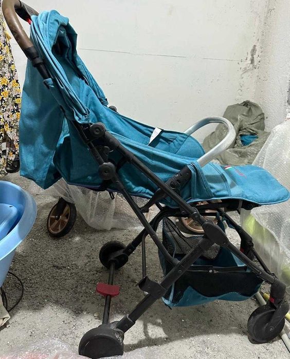 Коляски и стол для кормления