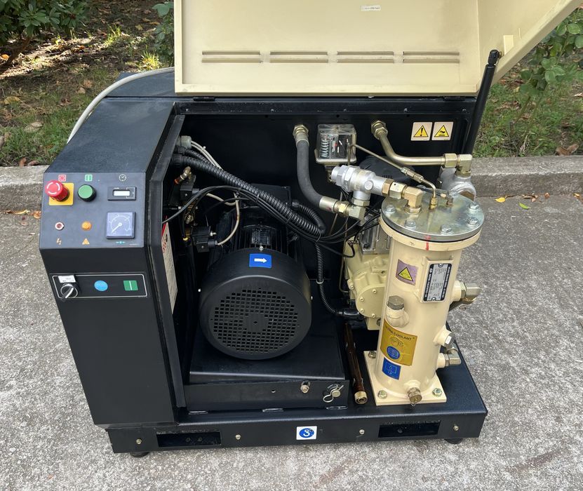 Винтов компресор Ingersoll Rand 7.5kw