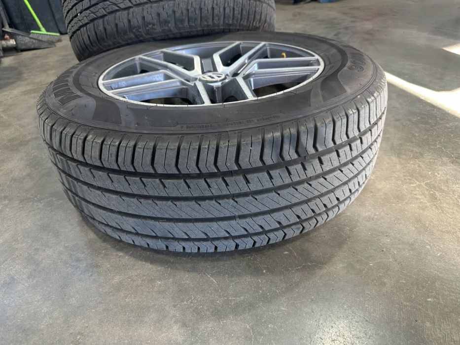 Продам Автошины для внедорожника