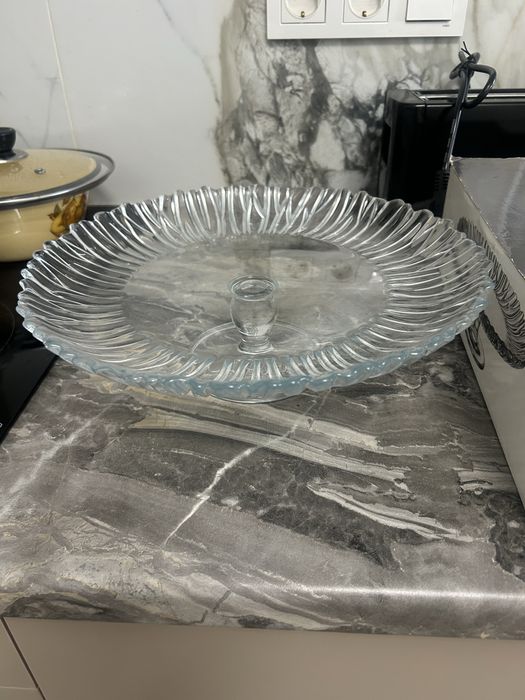 Продам тортницы 2 штуки