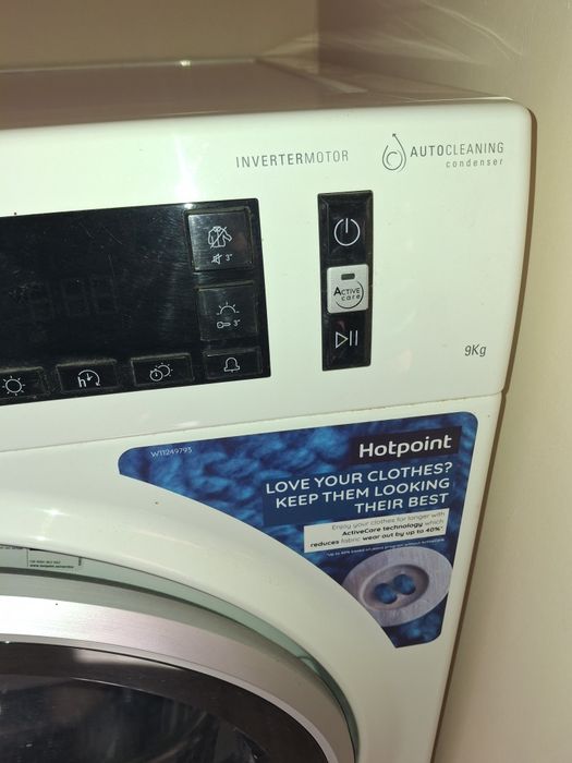 Сушилня за дрехи Hotpoint Ariston