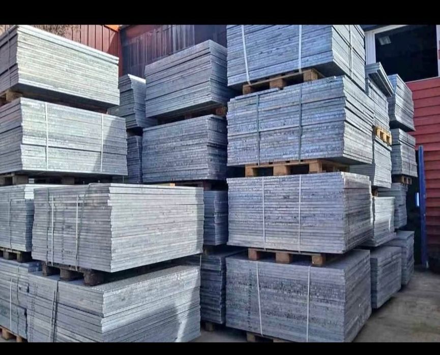Grătare zincate la diferite dimensiuni debitam la dimensiunea dorită d