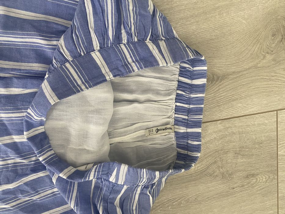 Дамска пола Stradivarius