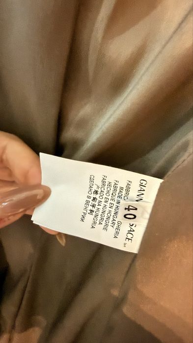 Шикарное пальто Versace
