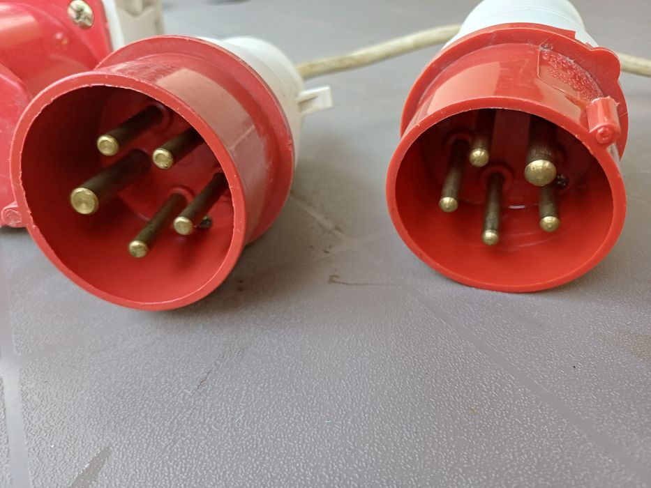 Priza cu 2 stechere 380