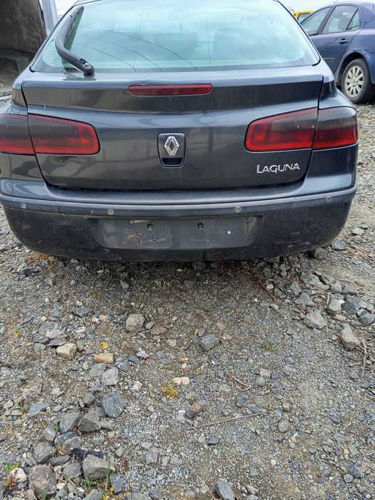 Рено Лагуна 1.9 dti 119 кс 2002г на Части 2бр