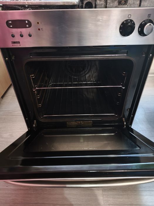 Печка за вграждане ZANUSSI +Ел. керамичен плот+стъкло керамичен плот