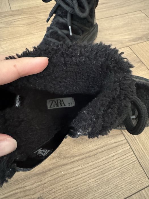 Продам детские ботинки Zara(оригинал) чек есть