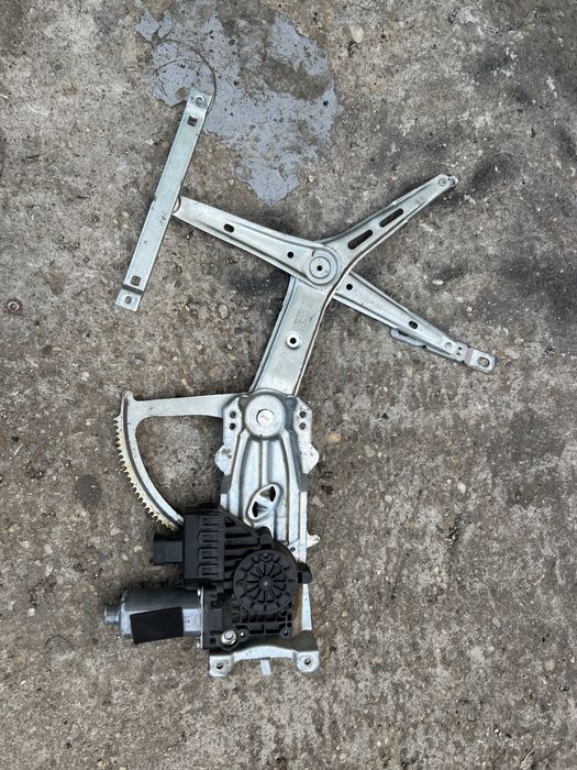 Macara Geam | Fata / Spate | Stanga / Dreapta | Opel Astra H | Break / GTC / Limuzina / Coupe | Piese Motoras Motor Modul Sofer Pasager Butoane