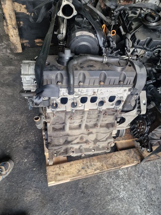 Motor injector 2.0 sdi bst vw caddy golf 5 passat b6 a3 leon toledo