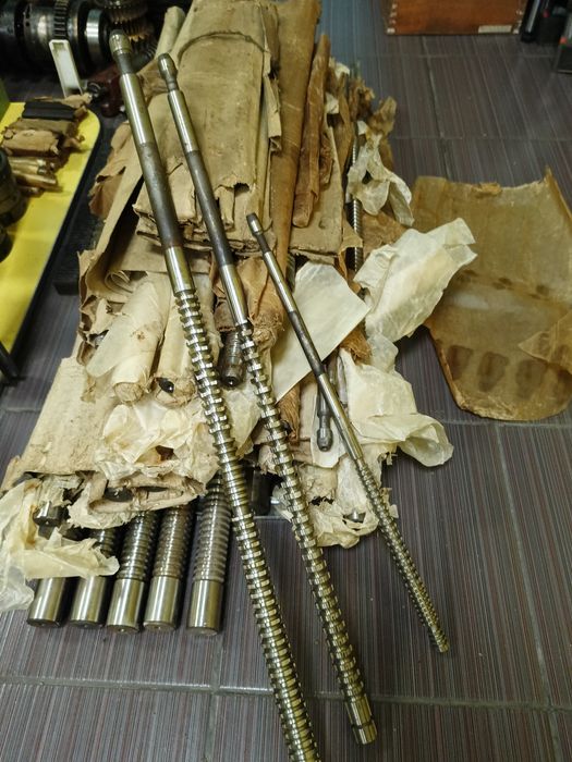 Токарные фрезерные инструменты