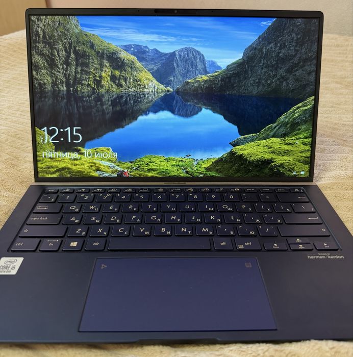 ASUS ZenBook 14" UX433FAC