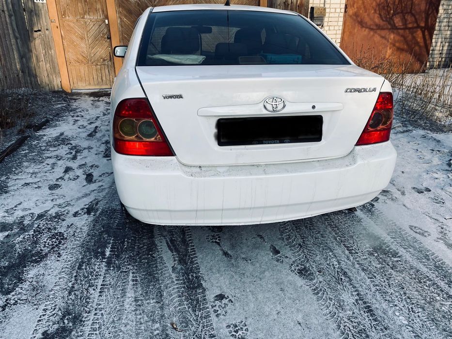 Продается машина марки Тойота королла 2004г