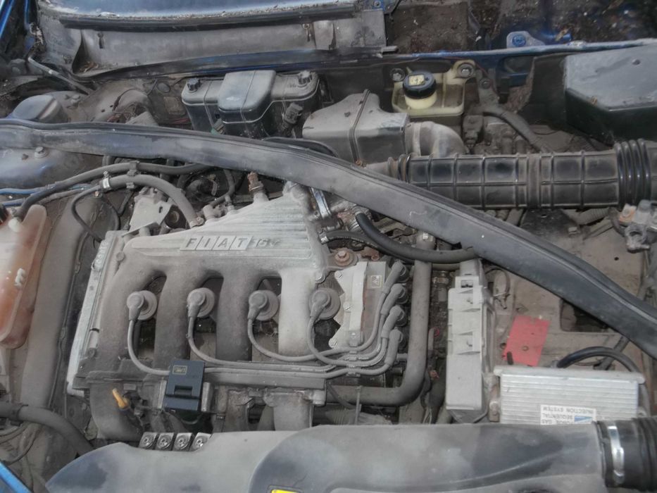 Фиат Брава 1.6 16в 103 к.с.1998 год.Само на части