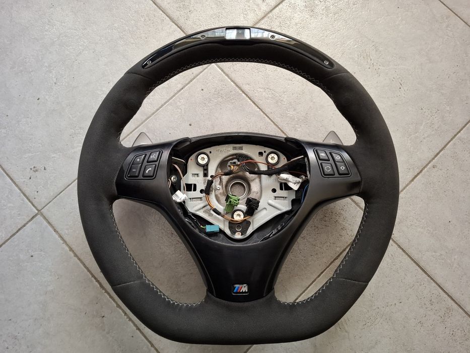 BMW Performance v2 LED волан за БМВ Е90 Е91 Е92 Е93 Е9х Е87