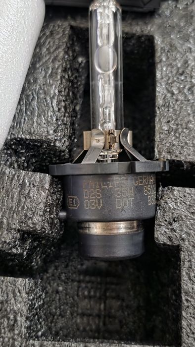 Xenon D2S оригинална система Philips крушки ,баласти и запалки.