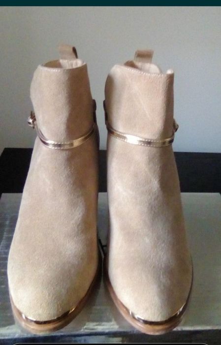 Ghete dama GB Martin,autentice,piele intoarsa naturala,superbe 39