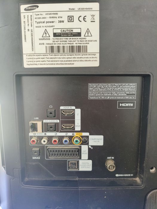 TV LED Samsung Smart 32" (UE32EH5450W) – Defect / Pentru piese sau reparație