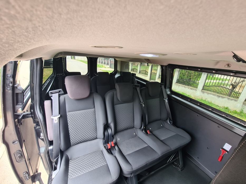 Vand Ford Transit Custom L2H1 ( varianta lunga )