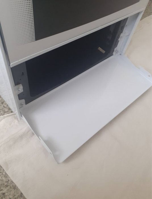 Продам новую газ плиту