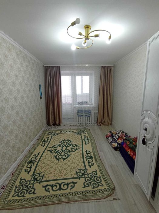 Продается 3 комн. кв. р-н Женис