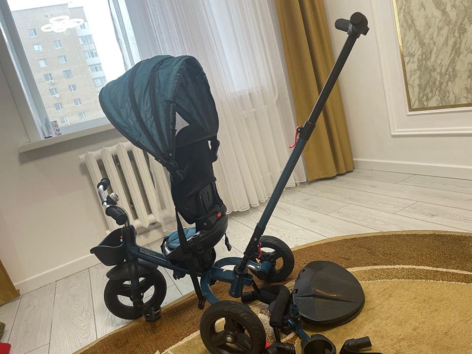 Продается детский велосипед коляска, в хорошем состоянии.