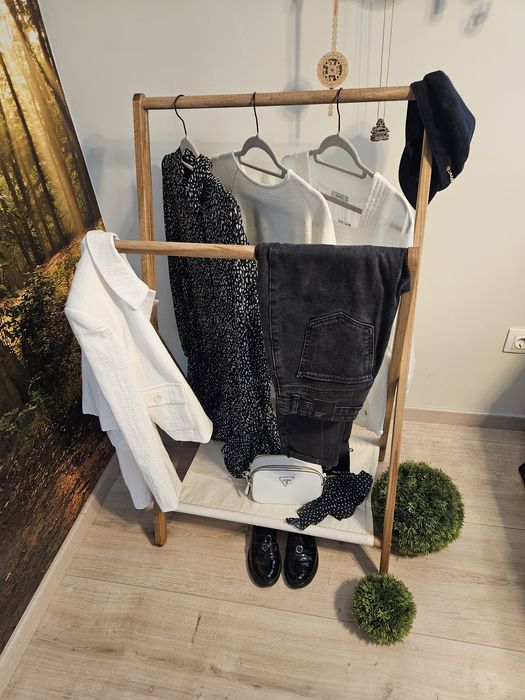 Suport pliabil de umerase, prosoape, haine