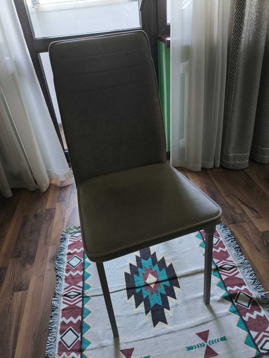 Стул, с мягкой обивкой