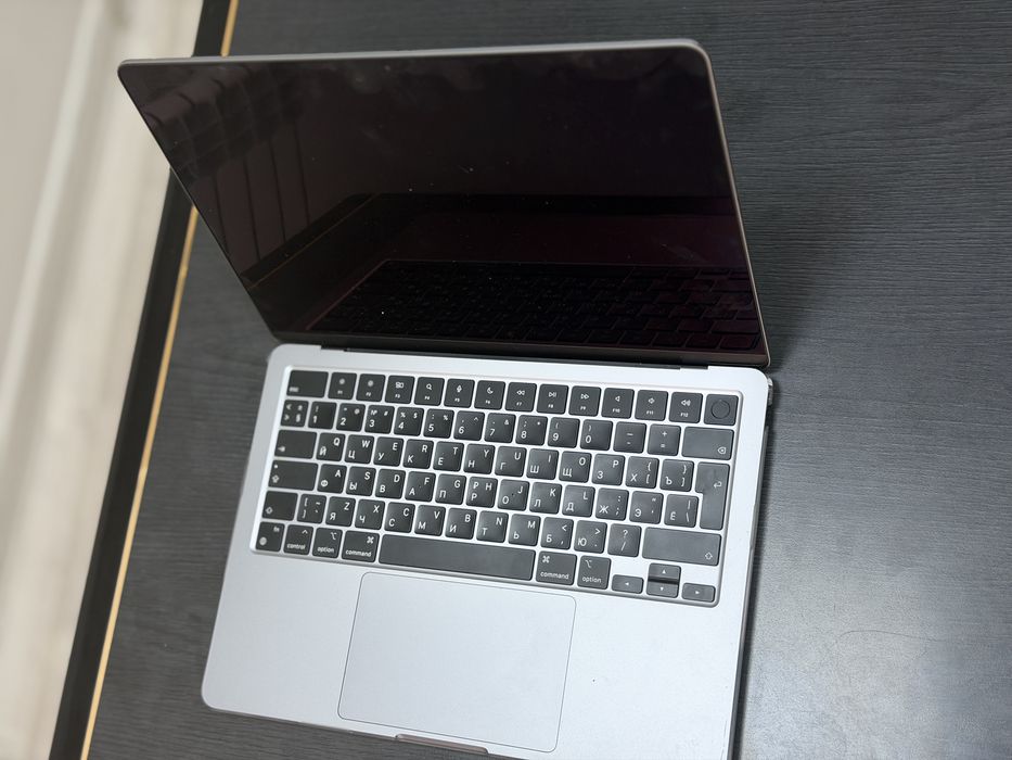 Продается  Macbook Air M2 в отличном состоянии