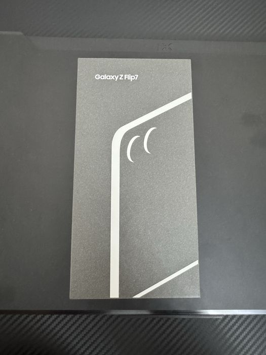 Samsung Galaxy Z Flip 7
